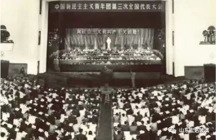 ϲӭ��ʮ�������x�r(sh��)��|�F(tu��n)ʷ����֮�����F(tu��n)�İl(f��)չ�vʷ~